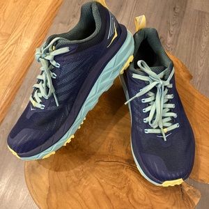 HOKA ONE Challenger ATR trail-running shoes 7 wide